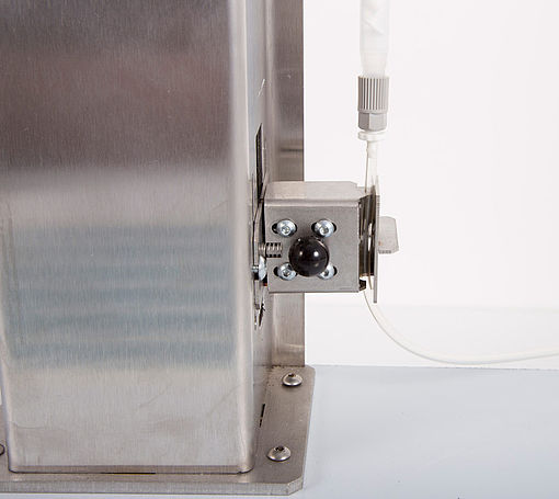 View 8: Opal - Halbautomatische Doming-Maschine mit Ofen View 8: Opal - Halbautomatische Doming-Maschine mit Ofen