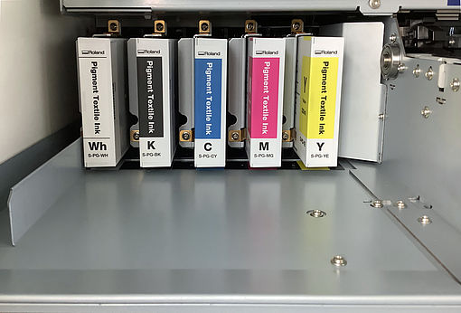 View 2: Roland VersaSTUDIO BY-20, stampante DTF View 2: Roland VersaSTUDIO BY-20, stampante DTF